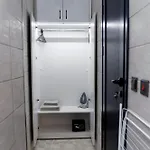 Deluxe 3 Center *