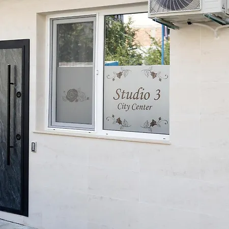 Deluxe 3 Center * بورغاس