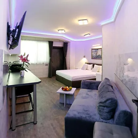 شقة Deluxe 3 Center