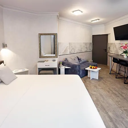 Deluxe 3 Center Burgas City
